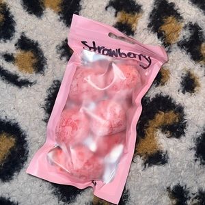6 strawberry shape wax melts